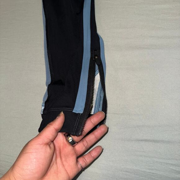 Lululemon Pants Blue/Black Zip Line Crop Reflective Mesh Legging Women's Size 4 - Picture 4 of 8